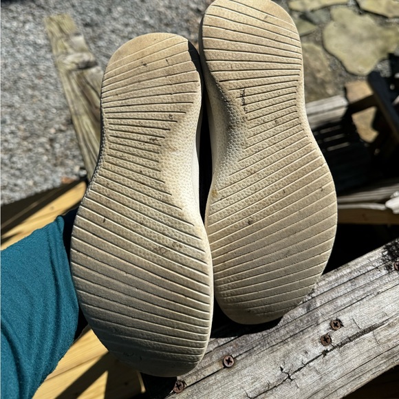 AllBirds tree runners in purple - Picture 7 of 9